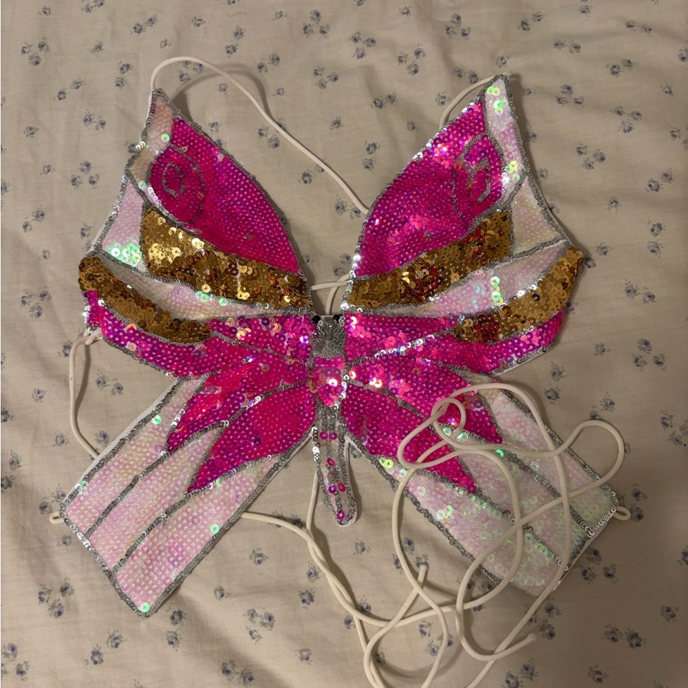Butterfly top